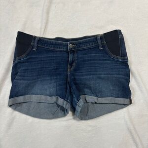 Liz Lange Maternity Jean Shorts (L)
